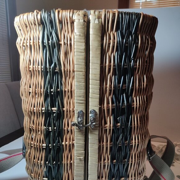 Wine Tote by Picnic Time, Bacchus Willow, Moka Napkins, Deluxe Wine Basket - Picture 1 of 6